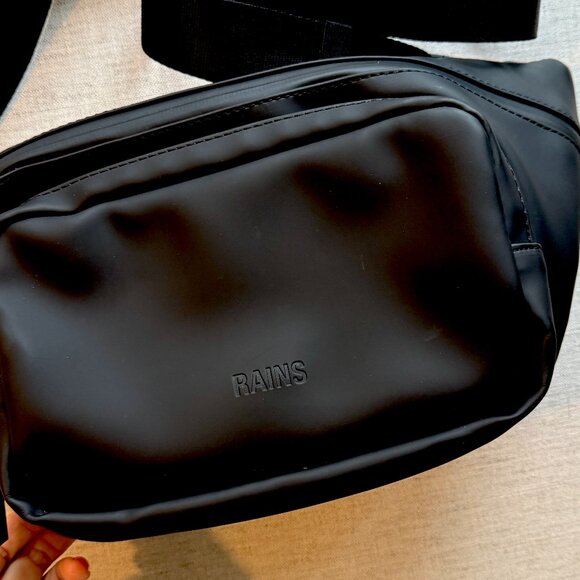 Rains Bum Bag - Picture 2 of 9